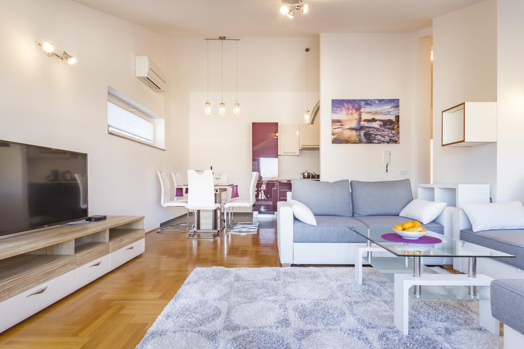 Villa Apartments Futura Vantacici Ngoại thất bức ảnh