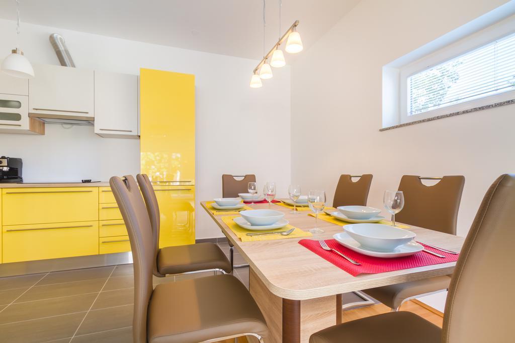 Villa Apartments Futura Vantacici Ngoại thất bức ảnh