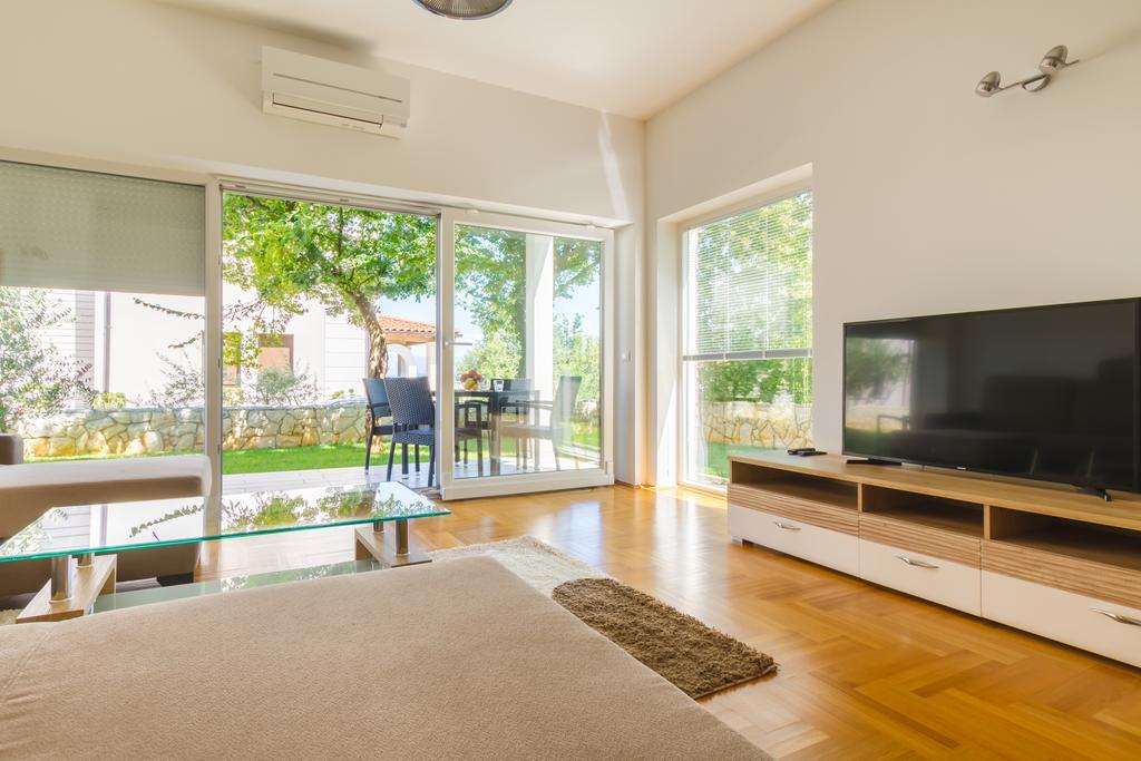 Villa Apartments Futura Vantacici Ngoại thất bức ảnh