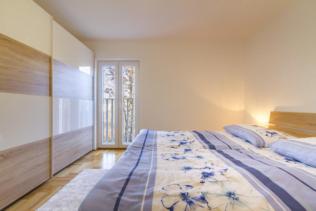 Villa Apartments Futura Vantacici Ngoại thất bức ảnh